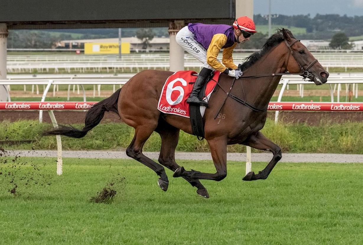 CHILDS SCORES 1000TH WINNER